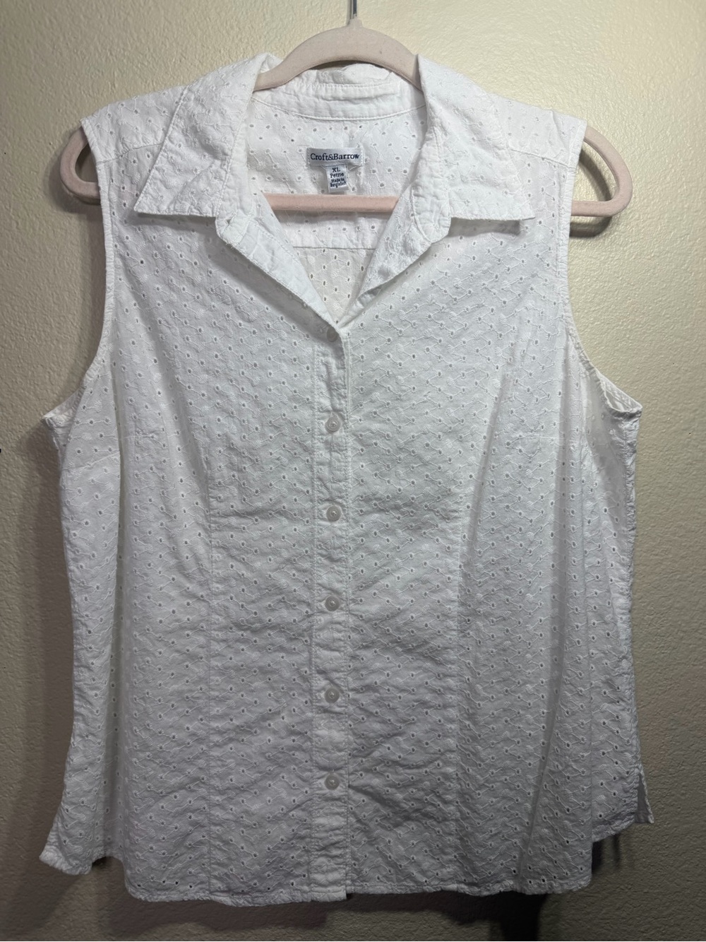 White Cotton Eyelet Sleeveless Button Down Blouse Size XLpetite Spring Summer